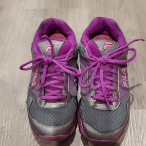 Women's Fila sneakers